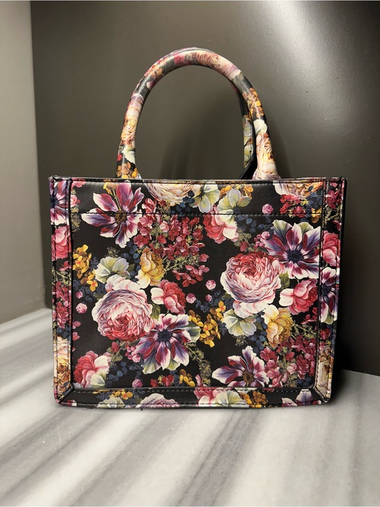Express Handbags - Express Floral Top-Handle purse  - Black Multi